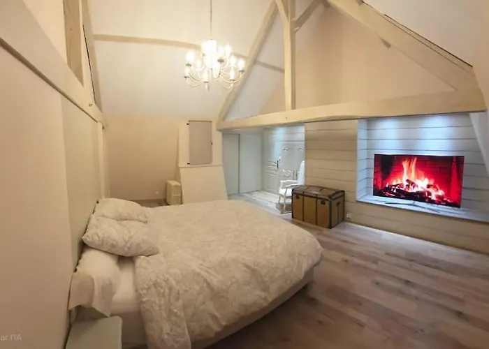 Pour 24h Auto Le Mans Villa